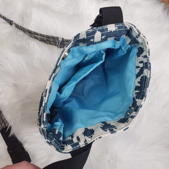 Kavu Rope Keepalong Crossbody Bag Blue White Ikat - Picture 5 of 5